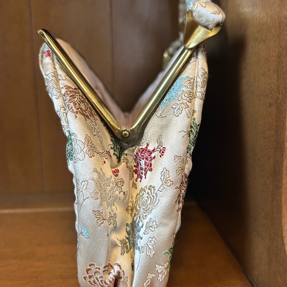 Vintage M. Yamamoto & Co. Kyoto, Japan Brocade Floral Satin Purse - Picture 5 of 7